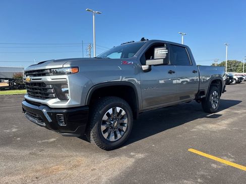 New 2026 Chevrolet Silverado 2500 Custom w/ Custom Value Package AWD/4WD image 2