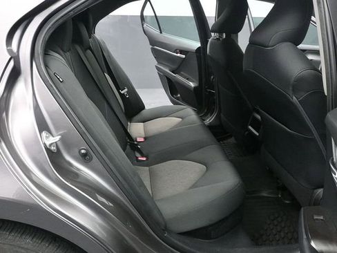 Used 2021 Toyota Camry LE image 12