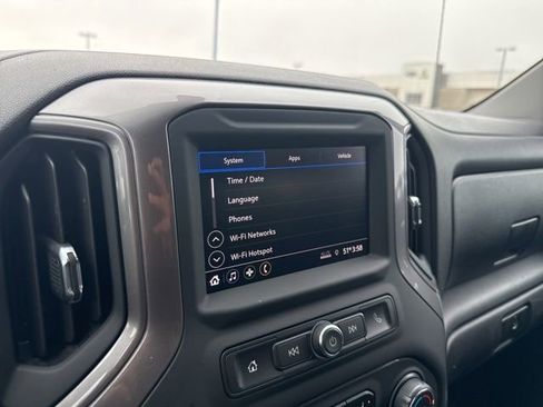 Used 2020 Chevrolet Silverado 1500 Custom w/ Custom Value Package AWD/4WD image 33