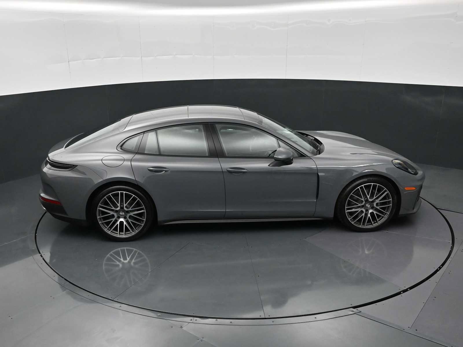 New 2026 Porsche Panamera RWD image 36