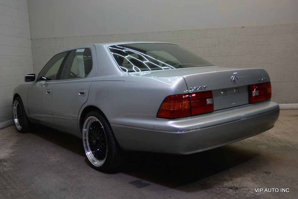 Used 1998 Lexus LS 400 RWD image 3