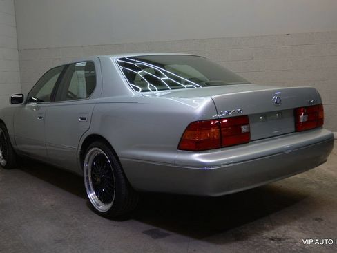 Used 1998 Lexus LS 400 RWD image 3