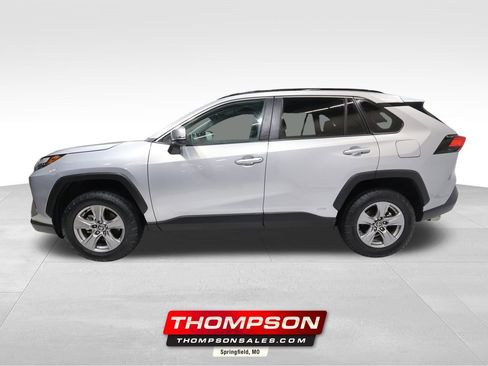 Used 2025 Toyota RAV4 XLE image 1