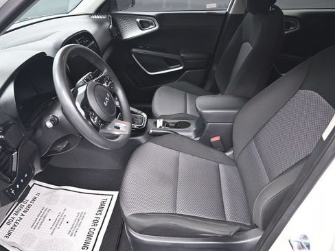 Certified 2024 Kia Soul S FWD image 13