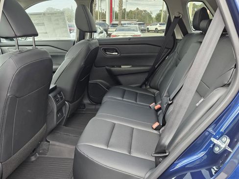 New 2026 Nissan Rogue SV image 4