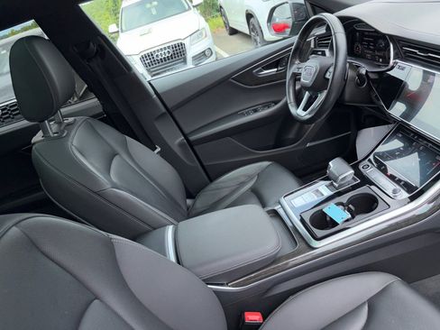 Used 2021 Audi Q8 Prestige AWD/4WD image 32