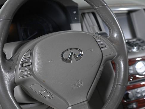 Used 2012 INFINITI G37 Journey w/ Premium Pkg image 12