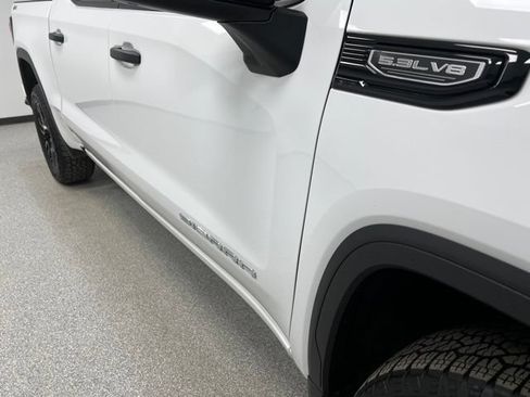 Used 2024 GMC Sierra 1500 Pro w/ Graphite Edition AWD/4WD image 12