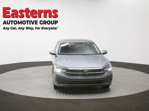 Used 2024 Volkswagen Jetta SE FWD image 48