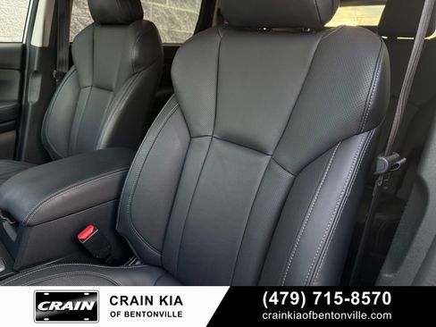 Used 2023 Subaru Ascent Limited AWD/4WD image 23