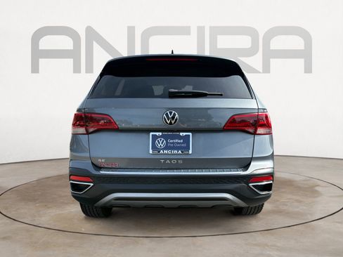 Certified 2023 Volkswagen Taos SE image 9