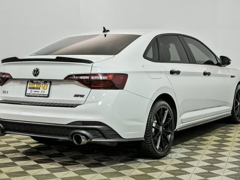 Used 2024 Volkswagen Jetta GLI 40th Anniversary Edition image 7