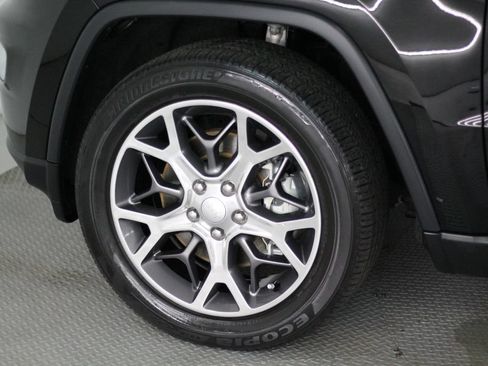 Used 2021 Jeep Grand Cherokee Limited w/ Luxury Group II AWD/4WD image 57