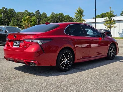 Used 2023 Toyota Camry SE FWD image 5