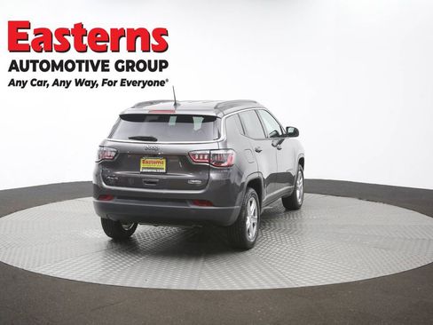 Used 2024 Jeep Compass Latitude AWD/4WD image 34