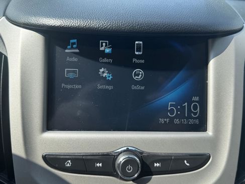 Certified 2017 Chevrolet Cruze LS FWD image 19