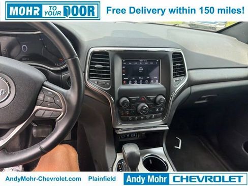 Used 2018 Jeep Grand Cherokee Laredo AWD/4WD image 26