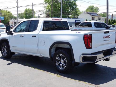 Used 2023 GMC Sierra 1500 Pro w/ Convenience Package AWD/4WD image 3