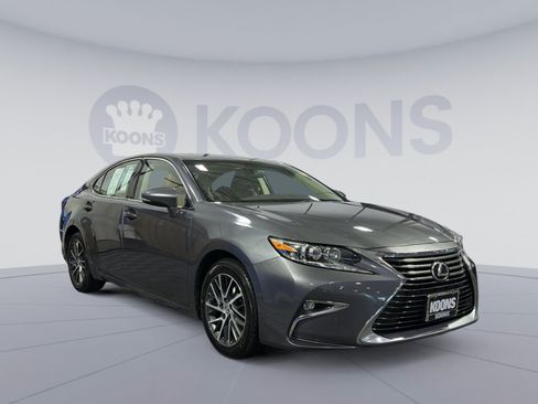 Used 2016 Lexus ES 350 w/ Navigation System Package FWD image 10