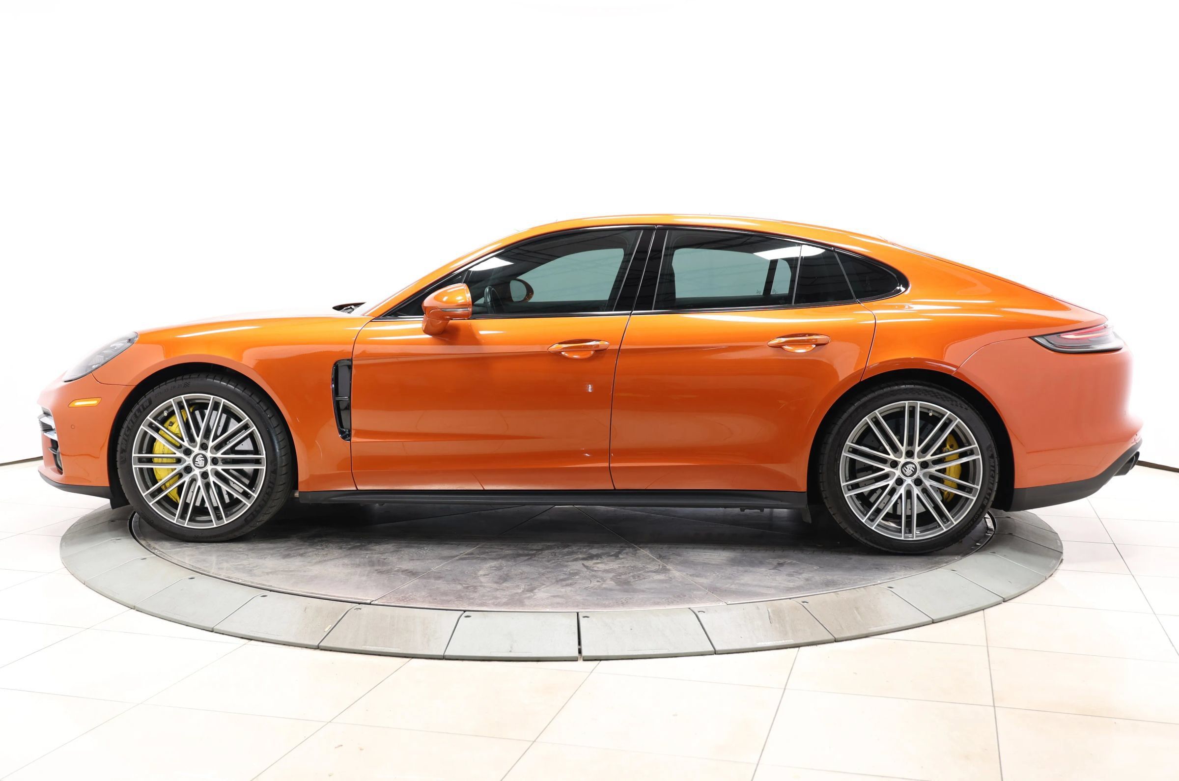 Used 2021 Porsche Panamera Turbo S w/ Premium Package AWD/4WD image 9