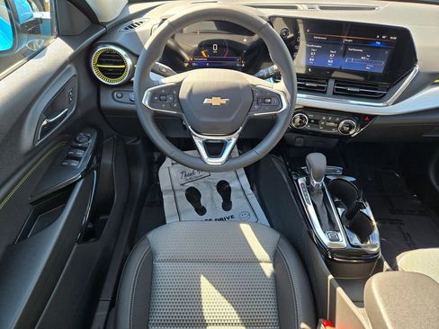 New 2026 Chevrolet Trax LT w/ Driver Confidence Package image 5