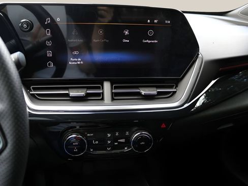 Used 2026 Chevrolet Trax RS w/ Sunroof Package FWD image 23