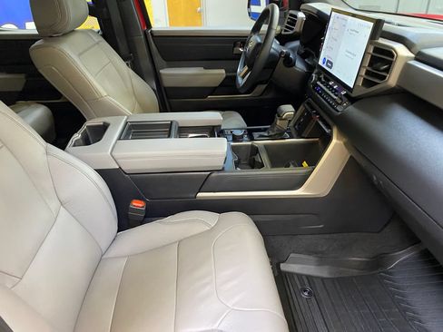 Used 2026 Toyota Tundra Limited w/ Power Package AWD/4WD image 27