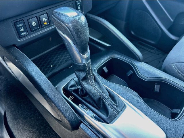 Used 2022 Nissan Frontier SV AWD/4WD image 23