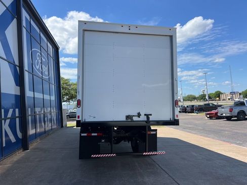 New 2027 Ford F650 2WD Regular Cab Super Duty image 5