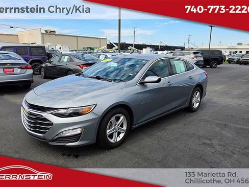 Used 2024 Chevrolet Malibu LT image 3
