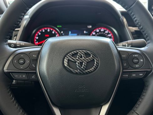 Used 2023 Toyota Camry XSE FWD image 21