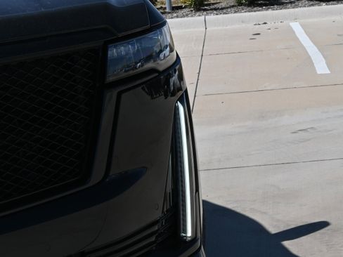 Used 2021 Cadillac Escalade Sport w/ Driver Assist Tech Package image 10