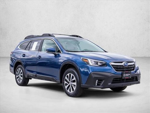 Used 2022 Subaru Outback Premium AWD/4WD image 3