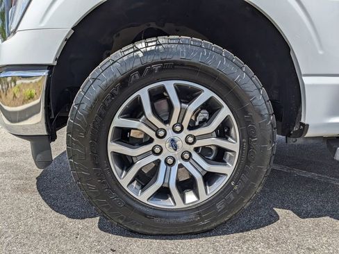 Used 2022 Ford F150 Lariat w/ FX4 Off-Road Package image 2