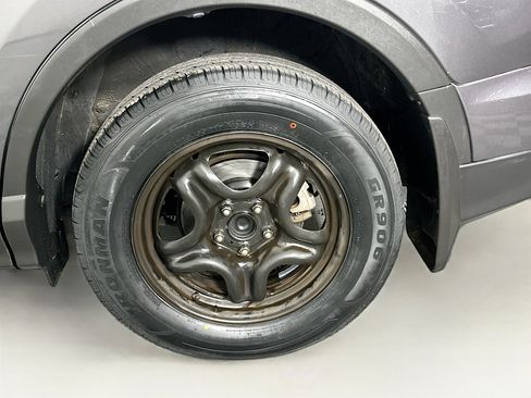 Used 2017 Toyota RAV4 LE image 11