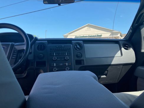 Used 2013 Ford F150 STX w/ Mid Equipment Group AWD/4WD image 25