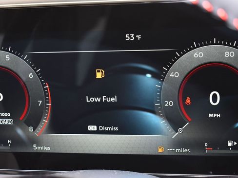 Certified 2025 Nissan Kicks SR image 8