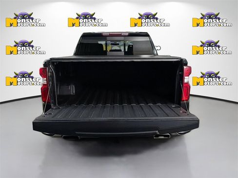 Used 2021 Chevrolet Silverado 1500 LTZ w/ Z71 Off-Road Package image 22