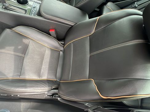 Used 2017 Chevrolet Impala Premier w/ Enhanced Convenience Package FWD image 11