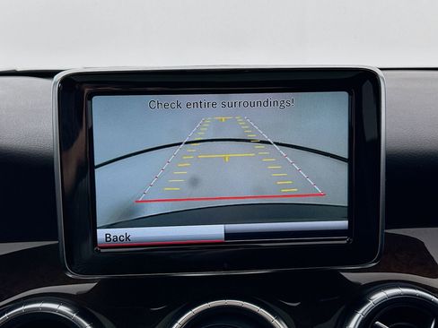 Used 2014 Mercedes-Benz CLA 250 image 15