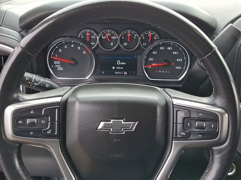 Used 2021 Chevrolet Silverado 1500 LT Trail Boss w/ Convenience Package II image 19