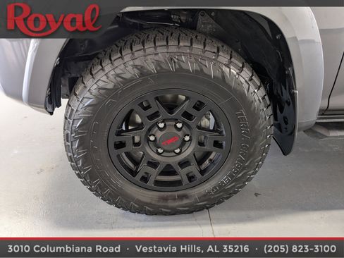 Used 2022 Toyota 4Runner SR5 Premium w/ Moonroof Package image 27