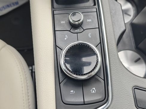 Used 2022 Cadillac XT5 Premium Luxury w/ Technology Package image 42