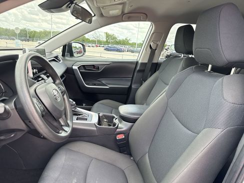 Certified 2025 Toyota RAV4 LE FWD image 13