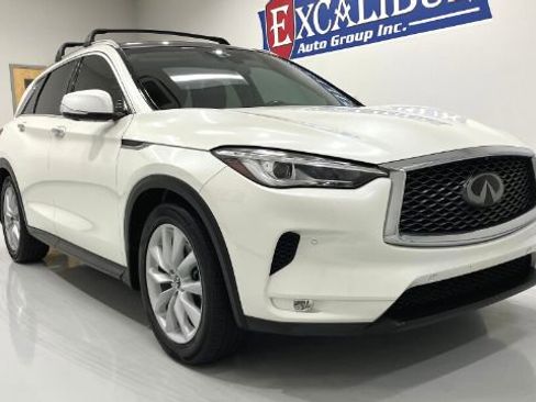 Used 2019 INFINITI QX50 Essential w/ Premium Heat Package AWD/4WD image 4