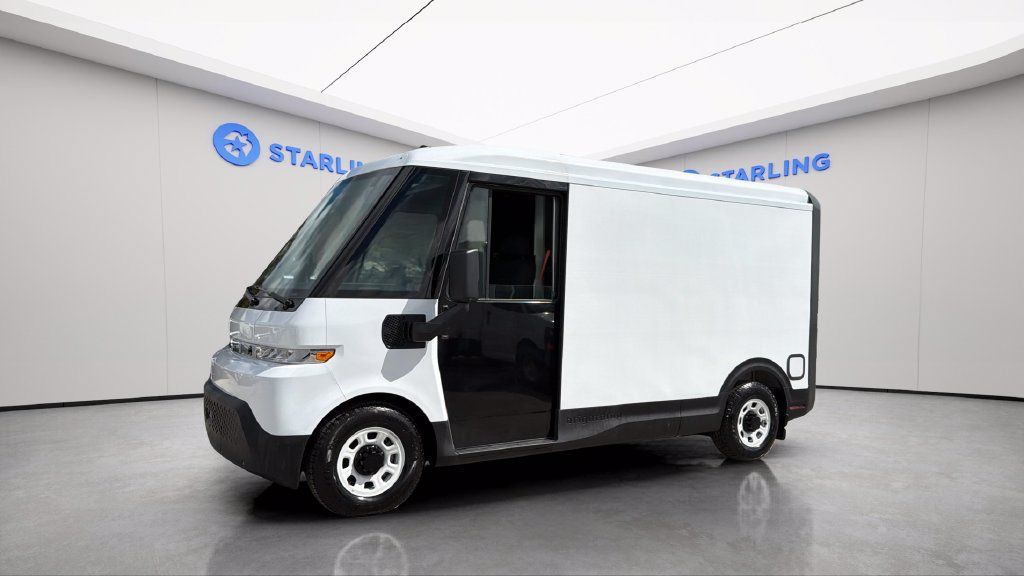 Used 2024 Chevrolet Brightdrop 400 w/ Commercial Equipment Package AWD/4WD image 3