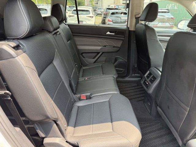 Used 2023 Volkswagen Atlas SE w/ Panoramic Sunroof Package AWD/4WD image 13