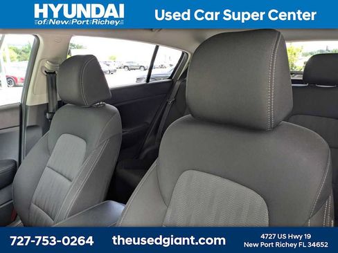 Used 2021 Kia Sportage LX FWD image 7