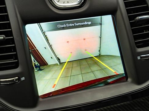 Used 2023 Chrysler 300 C RWD image 33