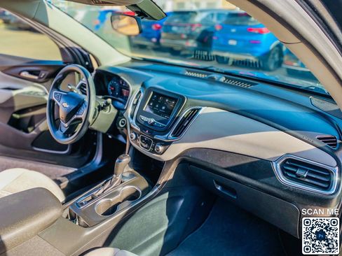 Used 2019 Chevrolet Equinox LS FWD image 29